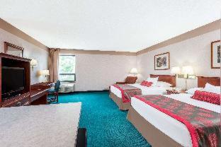 Ramada by Wyndham Strasburg Dover - Strasburg - 1