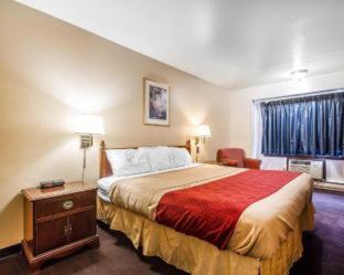 Rodeway Inn & Suites Madison East - 8