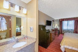 Days Inn by Wyndham Salina I-70 - Salina - 1