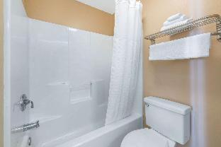Quality Inn Palm Bay - Melbourne I-95 - 9