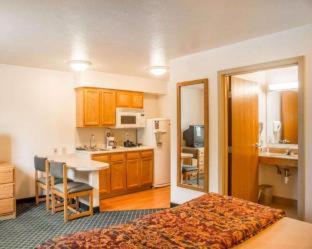 Birch Hill Suites Dayton-WP AFB - Beavercreek - 9