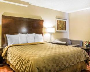 California Inn and Suites Bakersfield - Bakersfield - 8