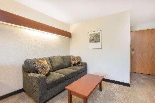 Microtel Inn & Suites by Wyndham Sainte Genevieve - Sainte Genevieve - 1