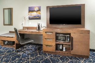 Best Western Plus St. Louis Airport Hotel - Saint Louis - 5