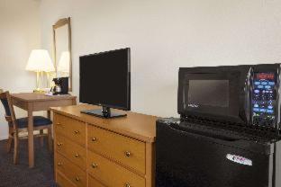 Super 8 by Wyndham Susanville - Susanville - 3