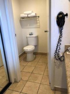 Ramada by Wyndham Torrance - Torrance - 8