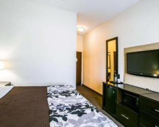Sleep Inn & Suites Austin North - I-35 - 7