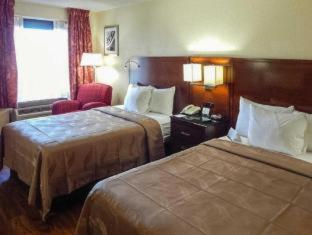 Econo Lodge Naval Station Norfolk - 1