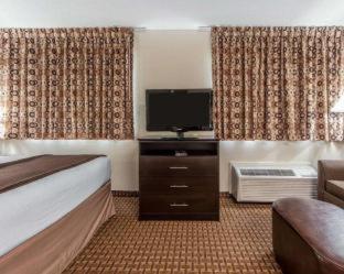 MainStay Suites Chattanooga Hamilton Place - 5