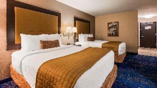 Best Western Plus Portland Airport Hotel & Suites - 2