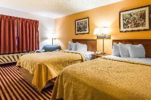Rodeway Inn - 5
