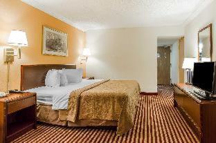 Rodeway Inn - 2