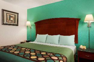 Super 8 by Wyndham Pleasanton - Pleasanton - 8