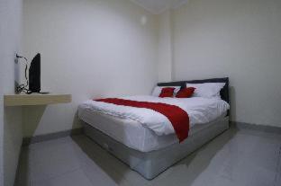 RedDoorz Plus near Mall Ciputra Jakarta - 8