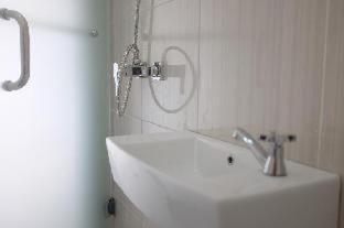 RedDoorz Plus near Mall Ciputra Jakarta - Jakarta - 5