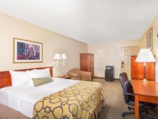 Spark by Hilton Rock Springs - 9