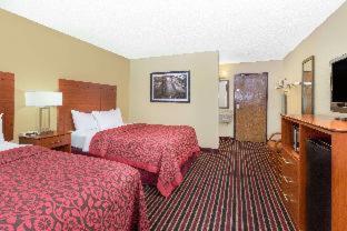 Days Inn by Wyndham Newton - Newton - 7
