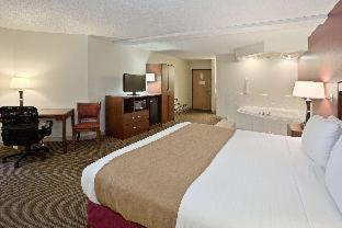 AmericInn by Wyndham Mitchell - Mitchell - 6