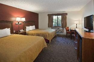 AmericInn by Wyndham Mitchell - Mitchell - 5