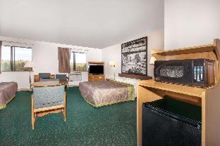 SureStay Hotel by Best Western Williams - Grand Canyon - 9