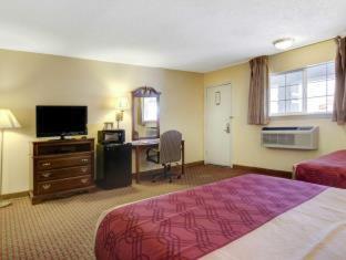 Econo Lodge Inn & Suites - Santa Rosa - 5