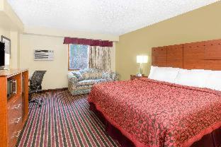 Days Inn by Wyndham Newton - Newton - 5