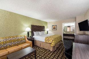 Baymont by Wyndham Clarksville - Clarksville - 5