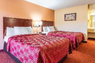 Econo Lodge Rocky Top - 2