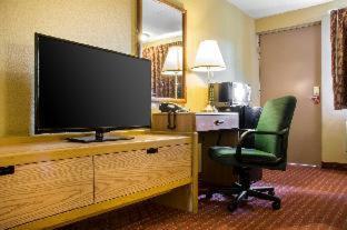 Econo Lodge Hotel Bradford - Bradford - 7