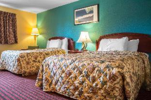Econo Lodge Hotel Bradford - Bradford - 2