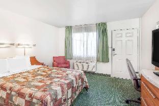 Motel 6 Barstow, CA I15 and Lenwood Road - Barstow - 8