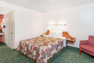 Motel 6 Barstow, CA I15 and Lenwood Road - Barstow - 7