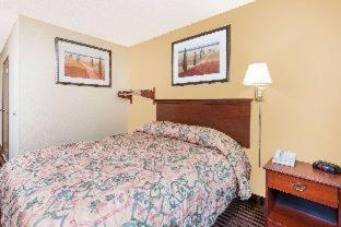 Super 8 by Wyndham La Vale/Cumberland Area - La Vale - 2