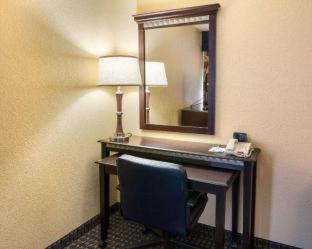 Comfort Suites Nacogdoches - 7
