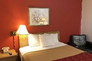 Travelodge by Wyndham Escanaba - Escanaba - 6