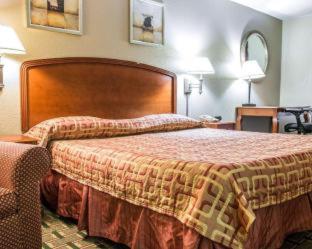 Econo Lodge - Kalamazoo - 9