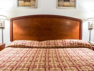 Econo Lodge - Kalamazoo - 2