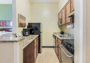 Birch Hills Suites - Blue Ash - 4