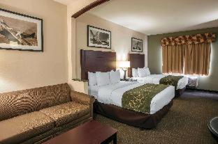 Comfort Suites - 7
