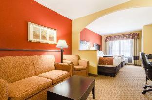 Comfort Suites Salina South - 9