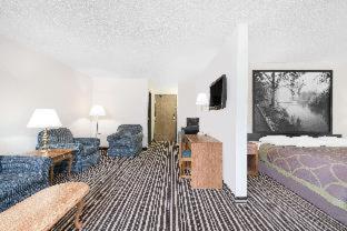 Wrangler Hotel Morris - 9