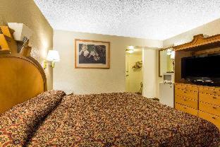 Travelodge by Wyndham Imperial - El Centro - 9