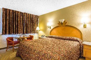 Travelodge by Wyndham Imperial - El Centro - 7
