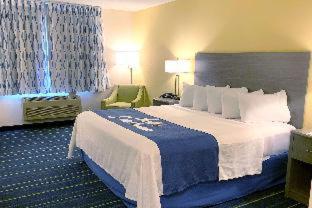 Days Inn by Wyndham Hinckley - Hinckley - 9