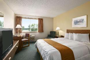Days Inn by Wyndham Hinckley - Hinckley - 8