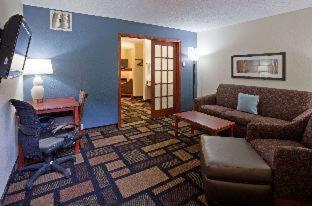 AmericInn by Wyndham Austin - 5
