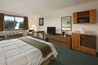 Days Inn by Wyndham Hinckley - Hinckley - 1