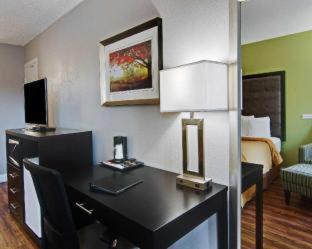 Quality Inn Roanoke Airport - Roanoke - 1