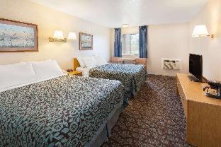 Baymont by Wyndham Manistee - 7