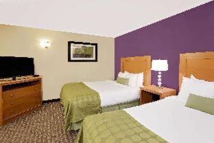 Ramada by Wyndham Marquette - Marquette - 5